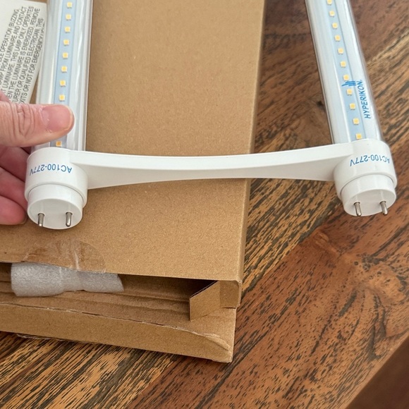 Damar White LED 15T8/850/U6/HYBRID/SS Tube Light - Picture 6 of 9